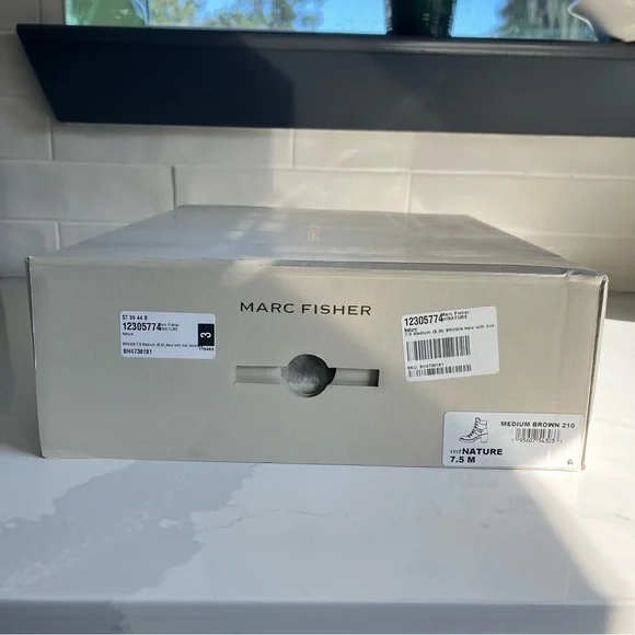 Marc Fisher Nature Suede Sherpa Trim Lug Sole Hiker Booties Sz 7.5 Med BNWB - Picture 15 of 15